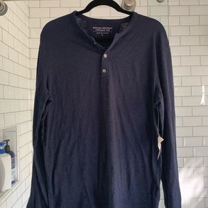 BRAND NEW Banana Republic Henley